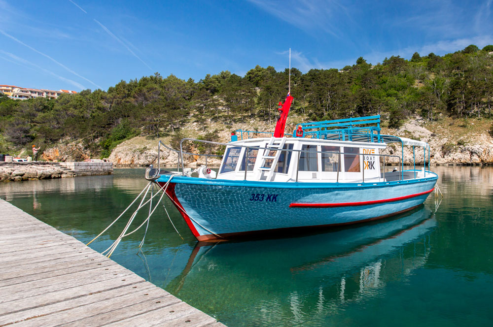 Einzelausfahrten mit Tauchboot Miki 1 | DIVE LOFT KRK